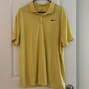 Nike men’s golf shirt size XL